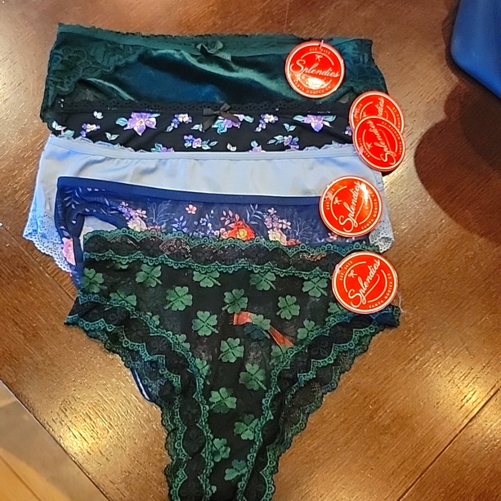 NWT Bundle of 5 Medium Splendies
